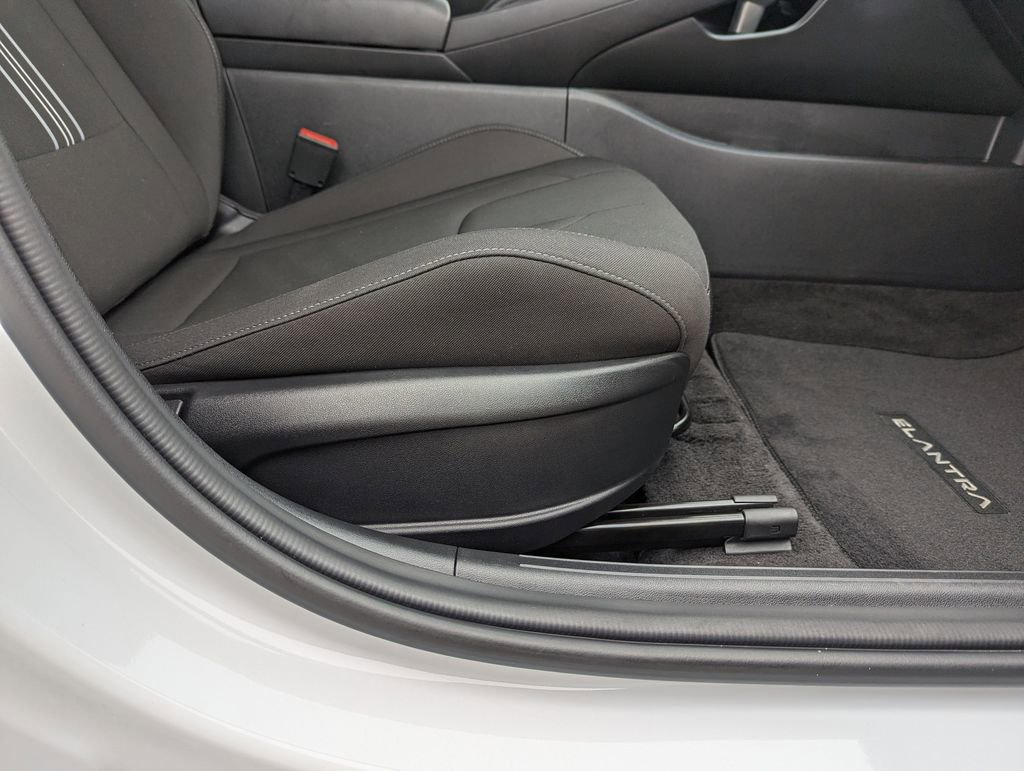 Used 2024 Hyundai Elantra SEL image 36