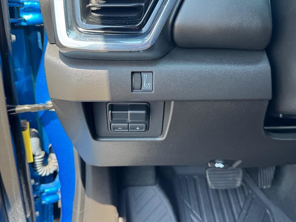 Used 2023 GMC Canyon Elevation w/ Elevation Premium Package AWD/4WD image 22