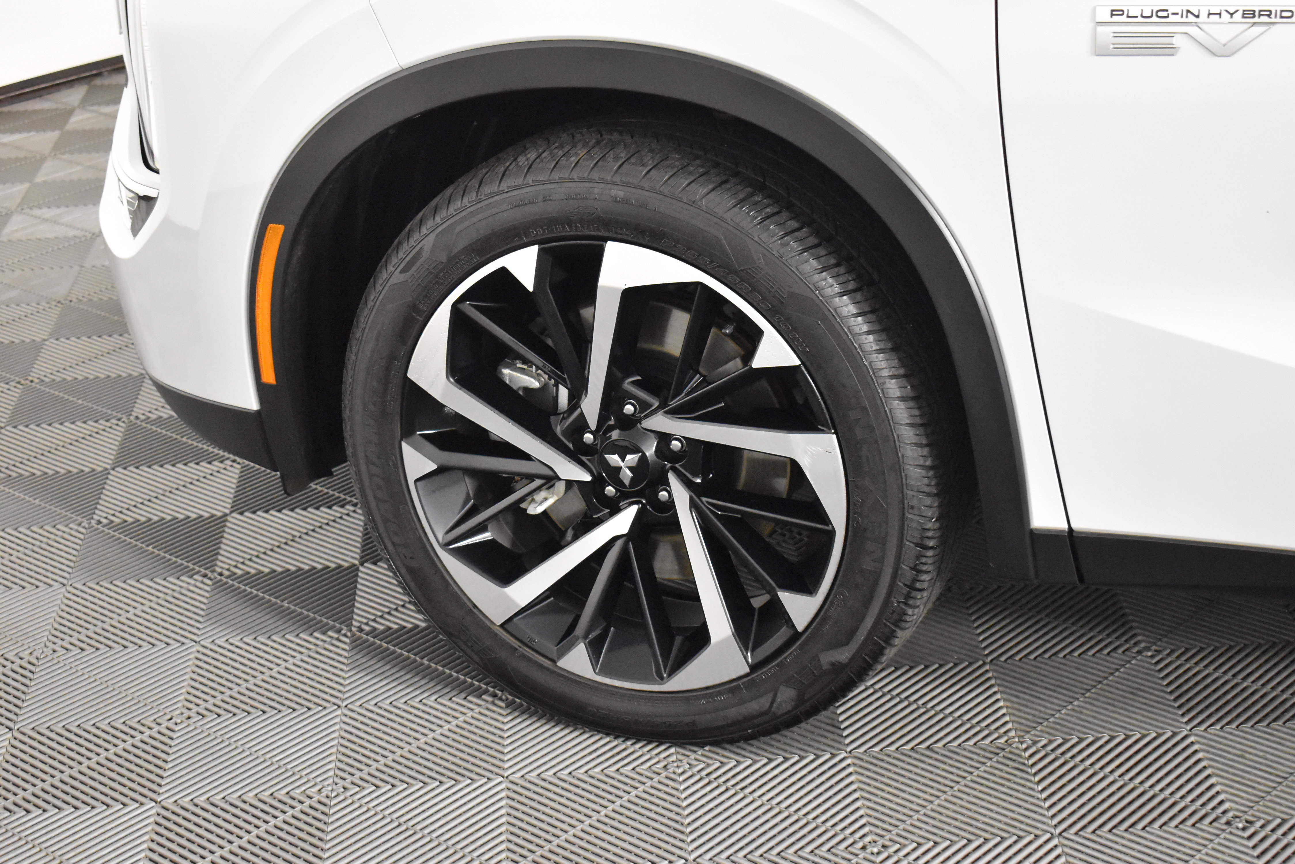 Used 2024 Mitsubishi Outlander SE image 52