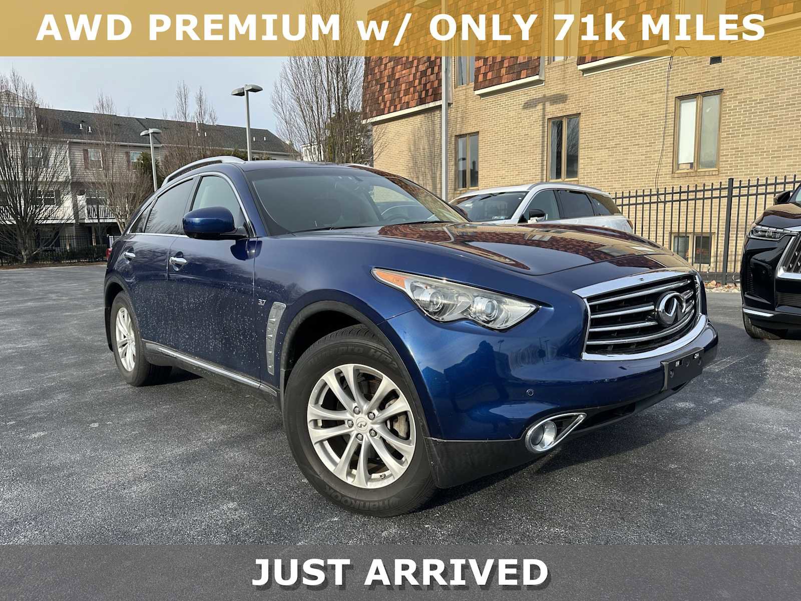 Used 2016 INFINITI QX70 AWD w/ Premium Package image 1