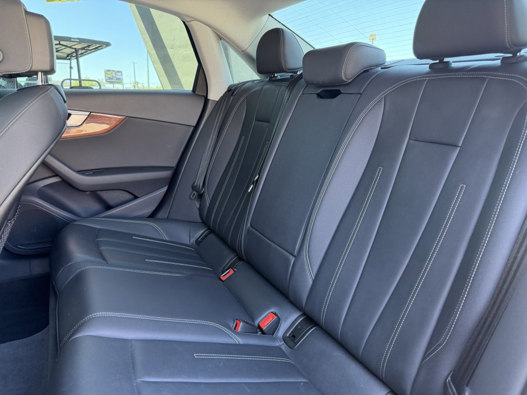 Used 2022 Audi A4 2.0T Premium w/ Convenience Package AWD/4WD image 37