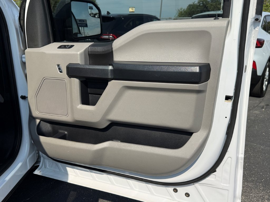 Used 2017 Ford F150 XL w/ Equipment Group 101A Mid RWD image 17