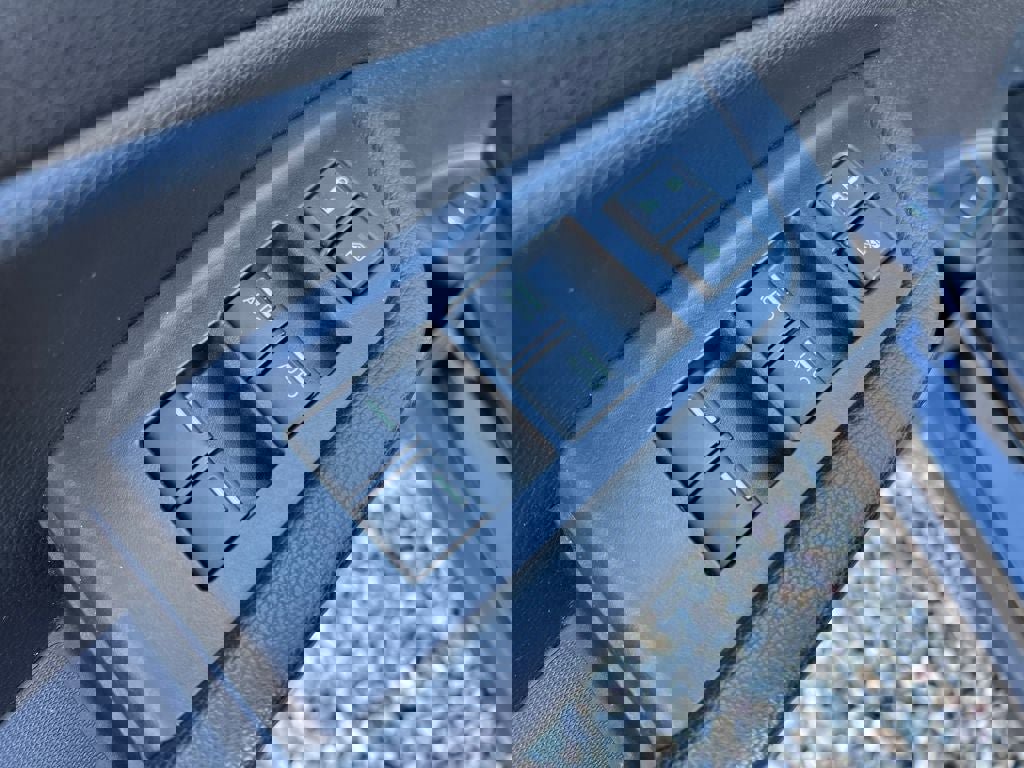 Used 2022 Honda Pilot TrailSport image 12