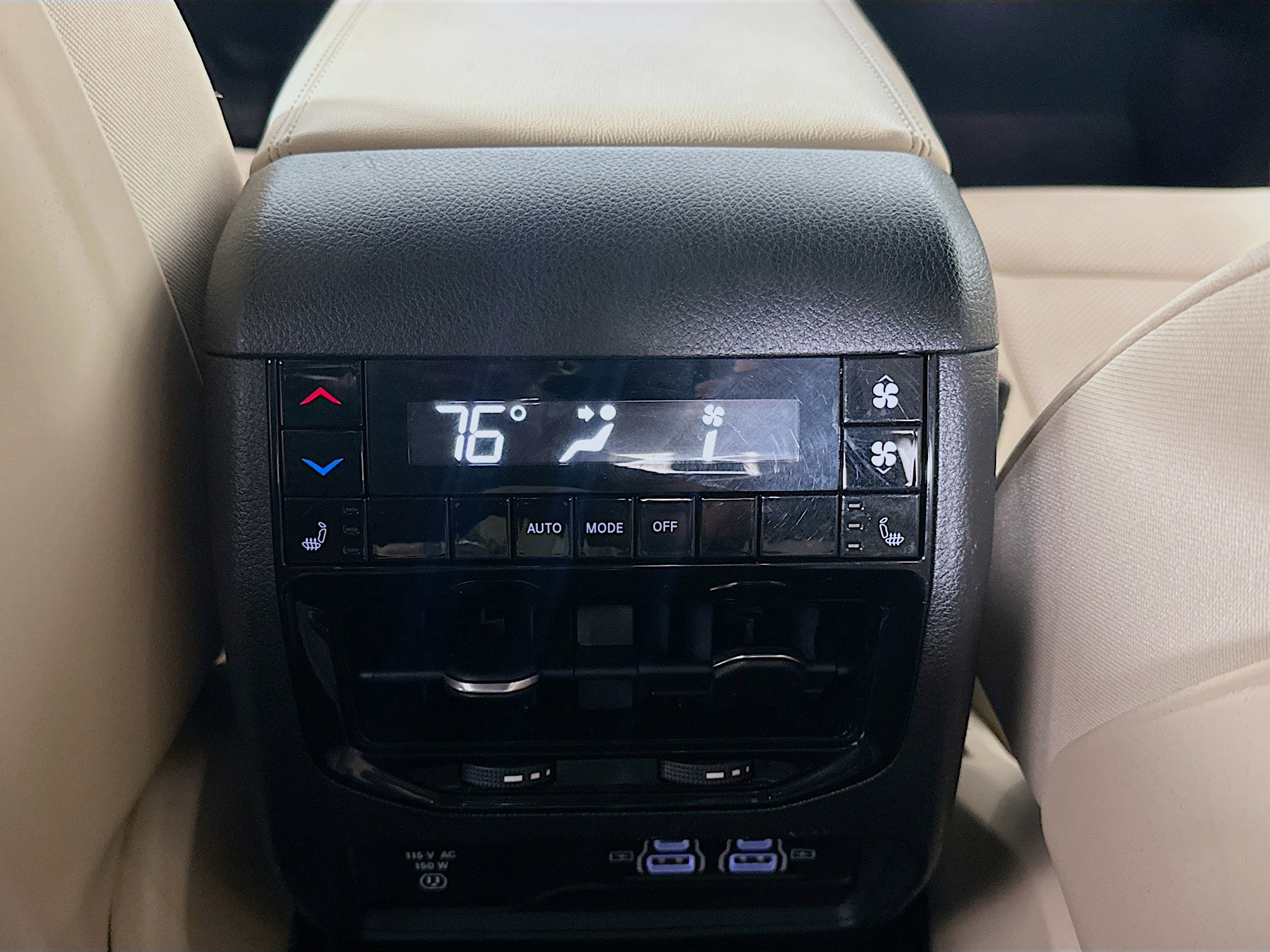 Used 2023 Jeep Grand Cherokee L Limited w/ Luxury Tech Group II AWD/4WD image 26