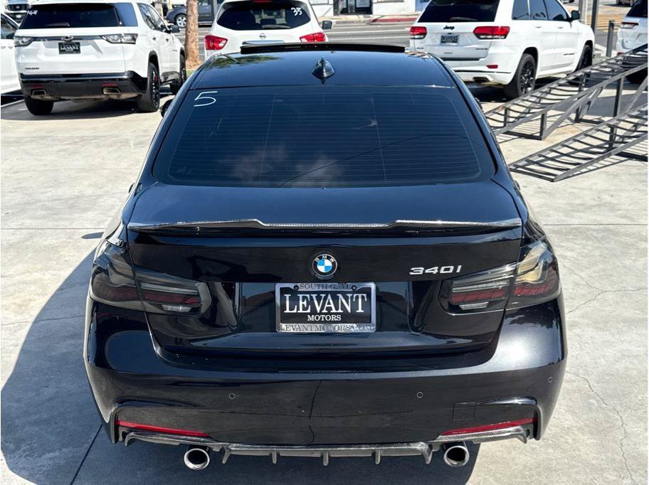 Used 2018 BMW 340i Sedan RWD image 6