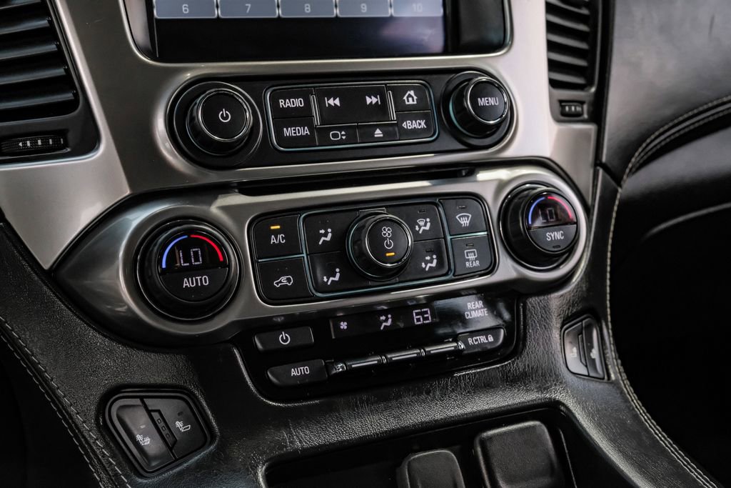 Used 2018 Chevrolet Suburban LT image 25