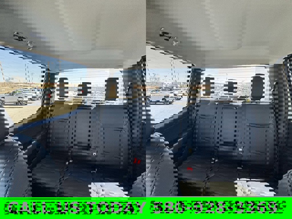 New 2025 Ford F250 Lariat w/ Chrome Package image 32