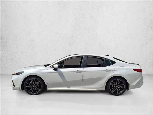 Used 2025 Toyota Camry XSE FWD image 5