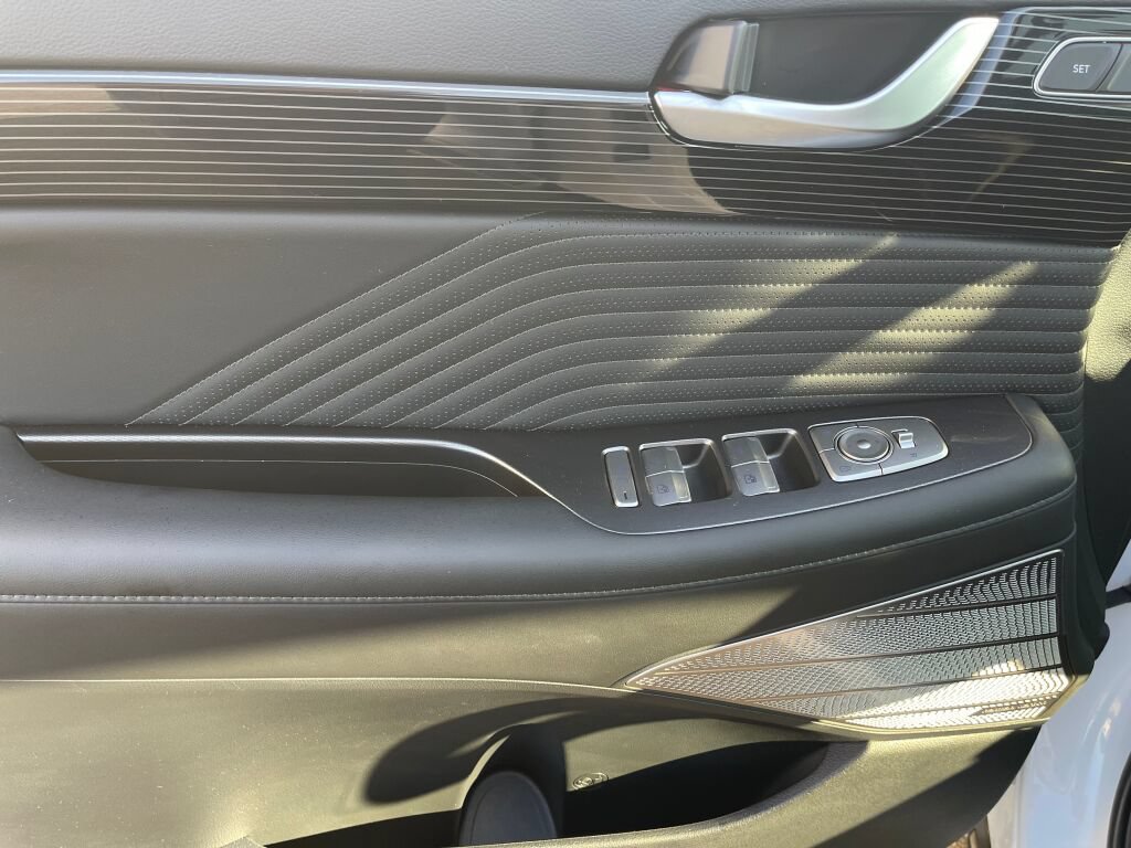 Used 2025 Hyundai Palisade Calligraphy AWD/4WD image 8