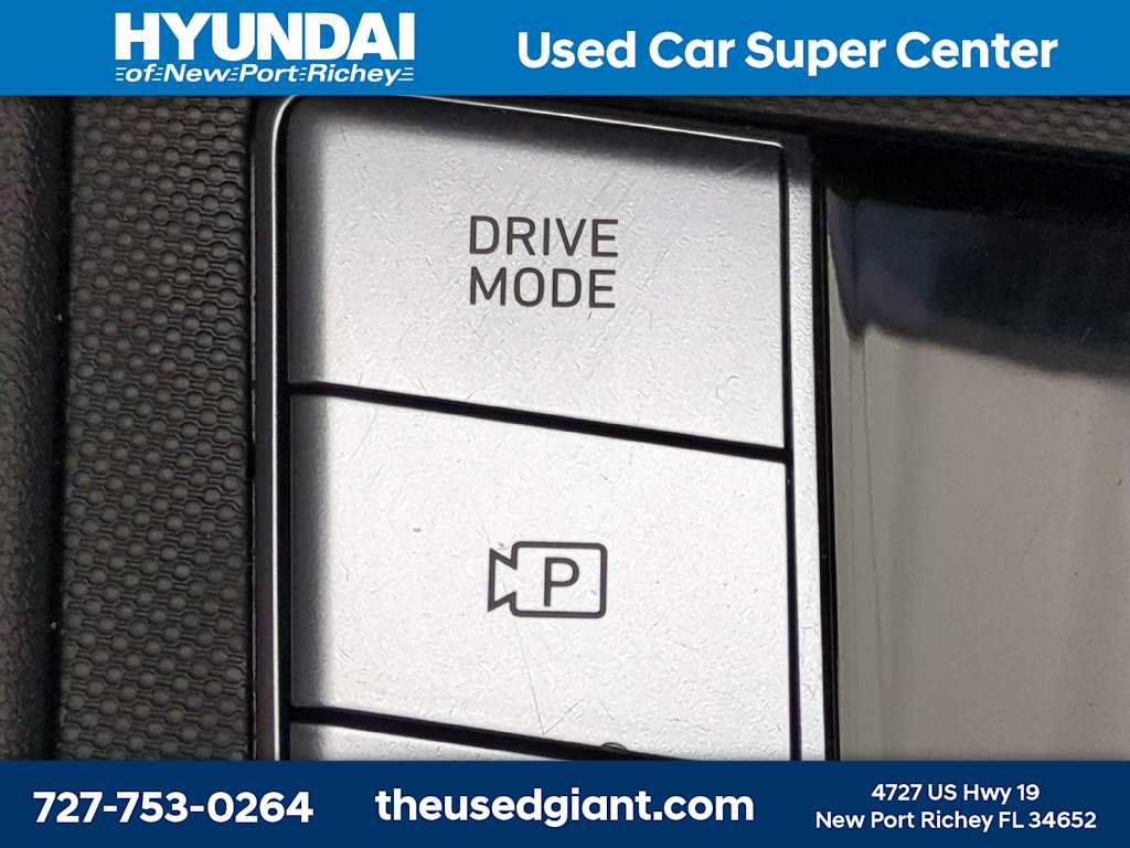 Used 2025 Hyundai Elantra SEL FWD image 25
