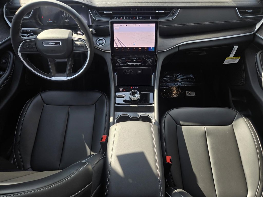New 2025 Jeep Grand Cherokee Limited image 15