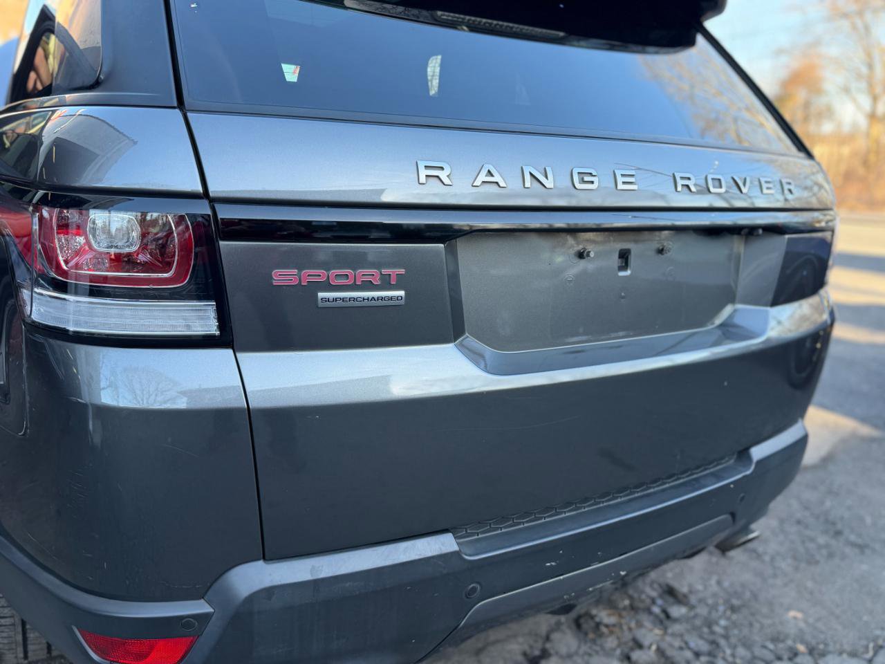 Used 2016 Land Rover Range Rover Sport Supercharged AWD/4WD image 48