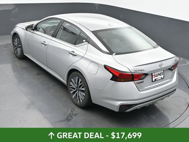 Used 2024 Nissan Altima 2.5 SV image 42