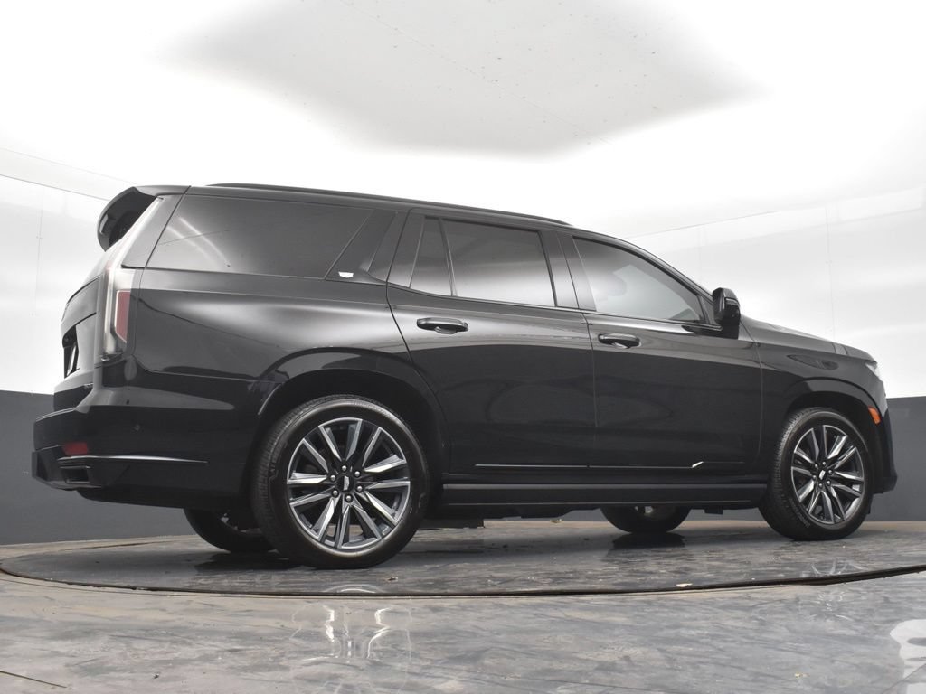 Used 2023 Cadillac Escalade Sport Platinum w/ Heavy-Duty Trailer Package AWD/4WD image 17