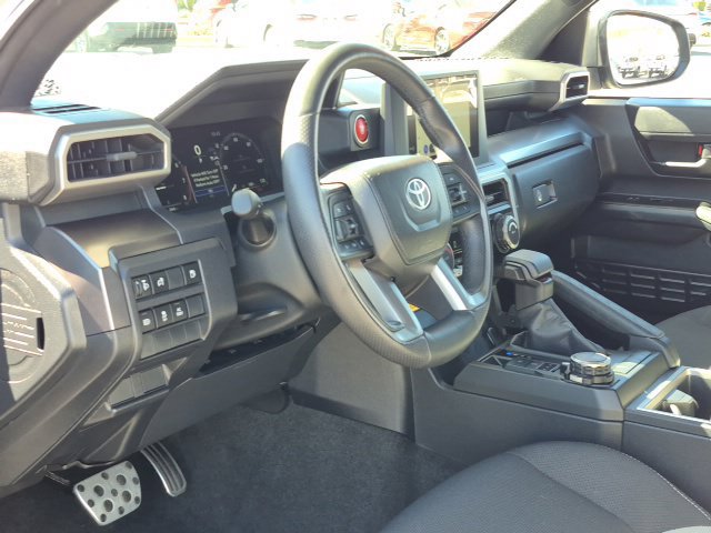 Used 2026 Toyota 4Runner 4WD image 10