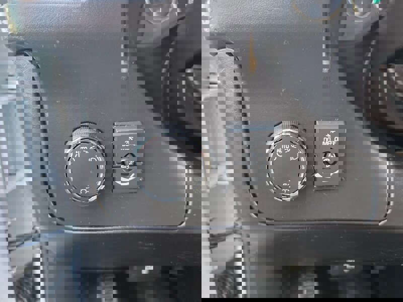 Used 2014 Chevrolet Express 2500 image 42