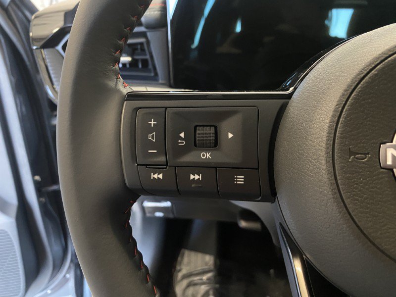 New 2026 Nissan Kicks SR w/ Cold Weather Package FWD image 33
