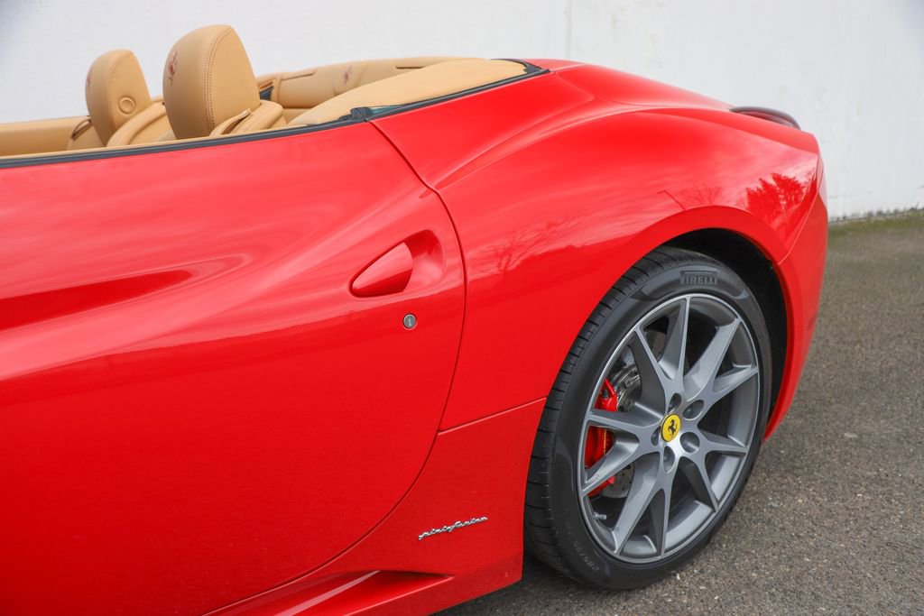 Used 2010 Ferrari California image 62