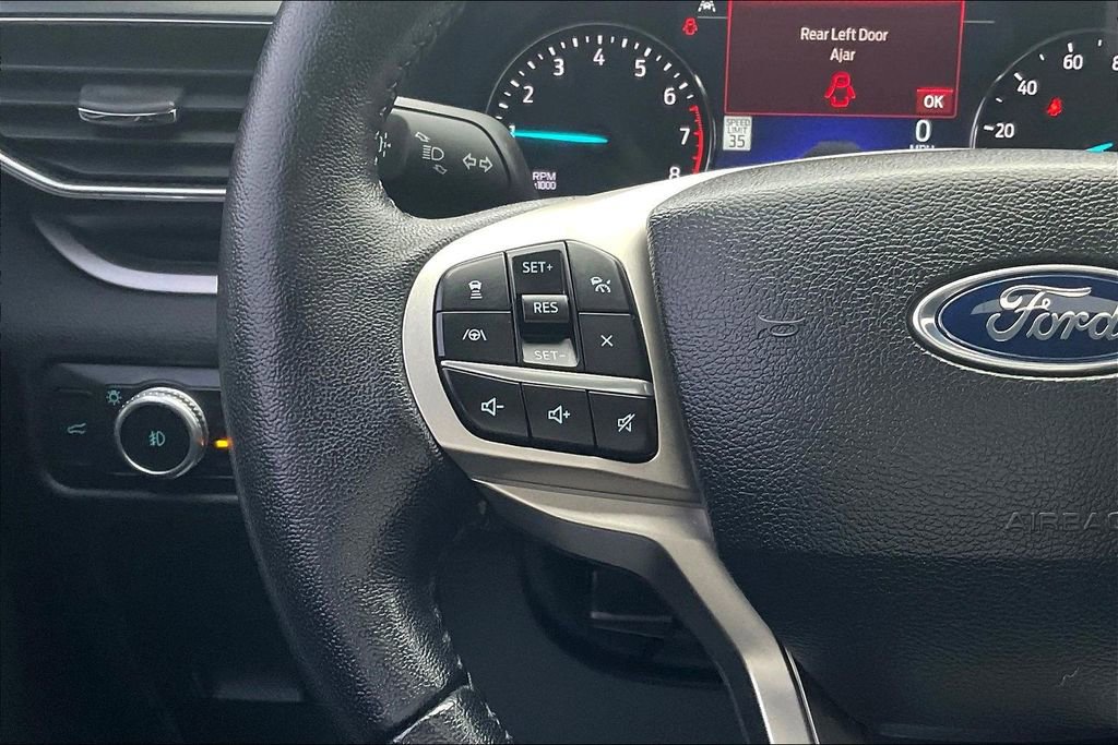 Used 2022 Ford Explorer XLT w/ Equipment Group 202A image 17