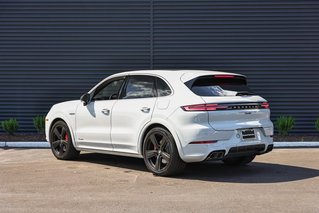 New 2025 Porsche Cayenne Turbo image 5