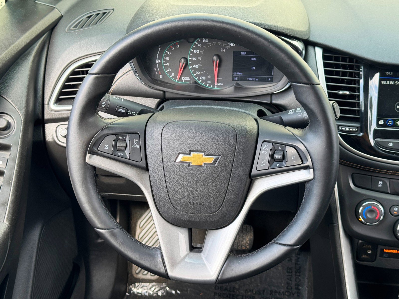 Used 2019 Chevrolet Trax LT w/ LT Convenience Package FWD image 18
