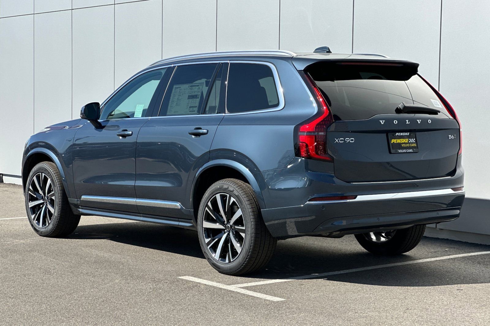 New 2025 Volvo XC90 B6 Core w/ Protection Package Premier AWD/4WD image 3