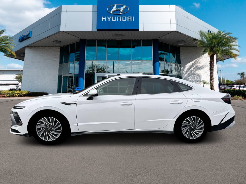New 2026 Hyundai Sonata Limited FWD image 3