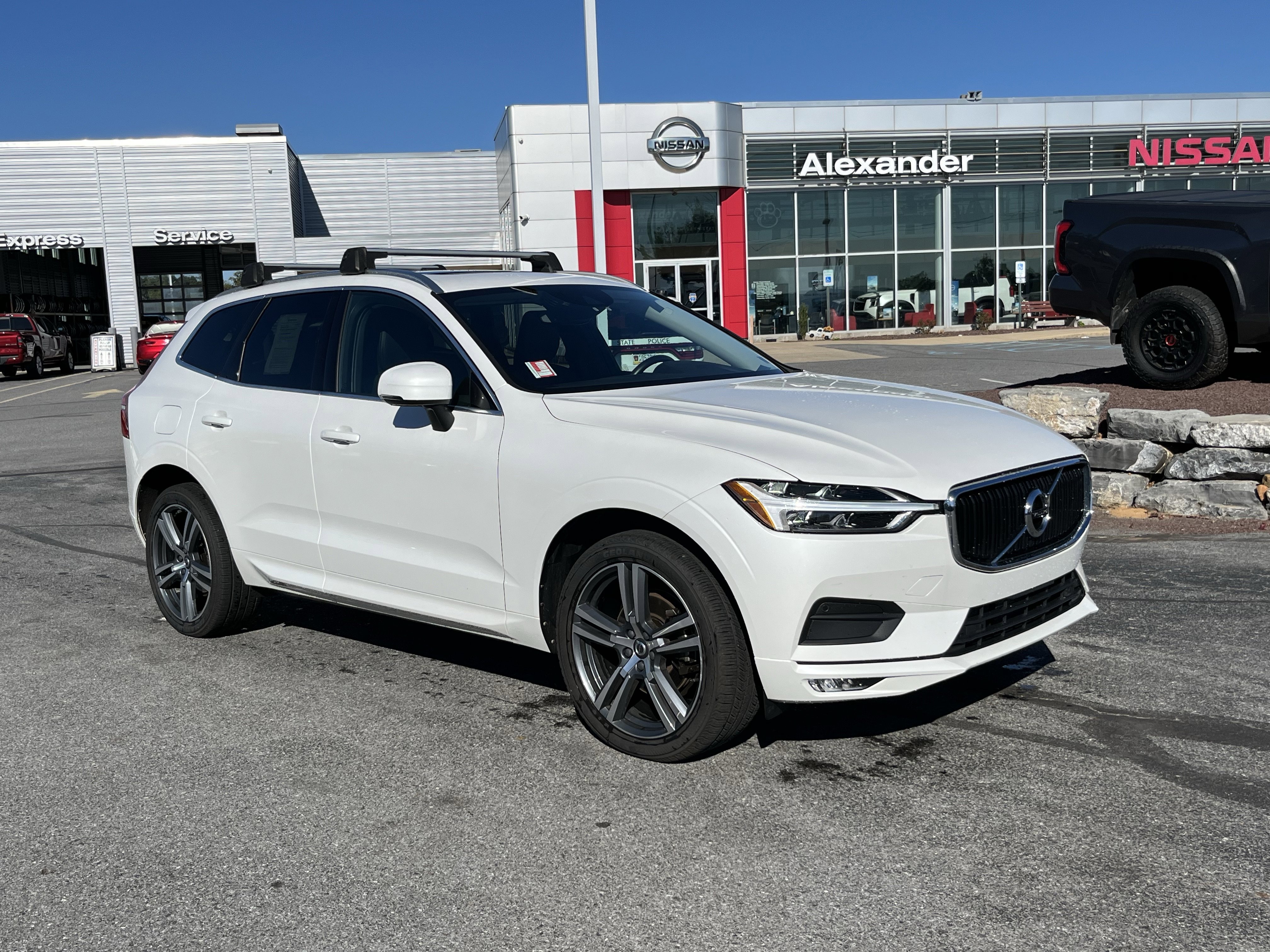 Used 2021 Volvo XC60 T5 Momentum w/ Protection Package Premier