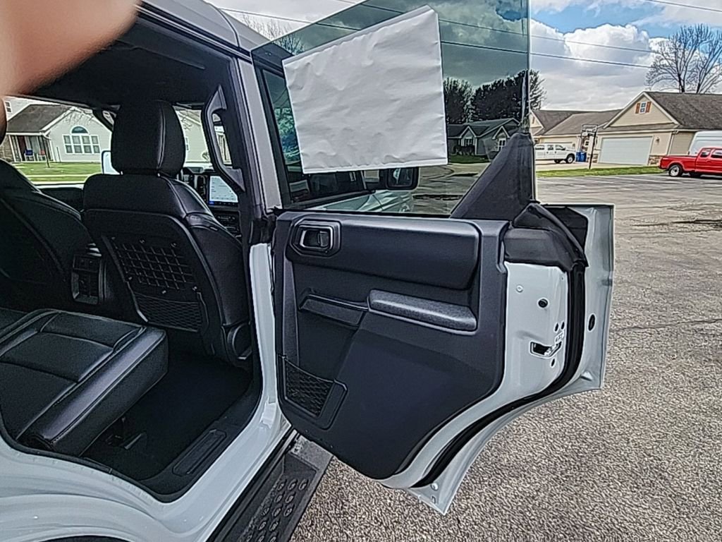 New 2026 Ford Bronco Badlands image 11