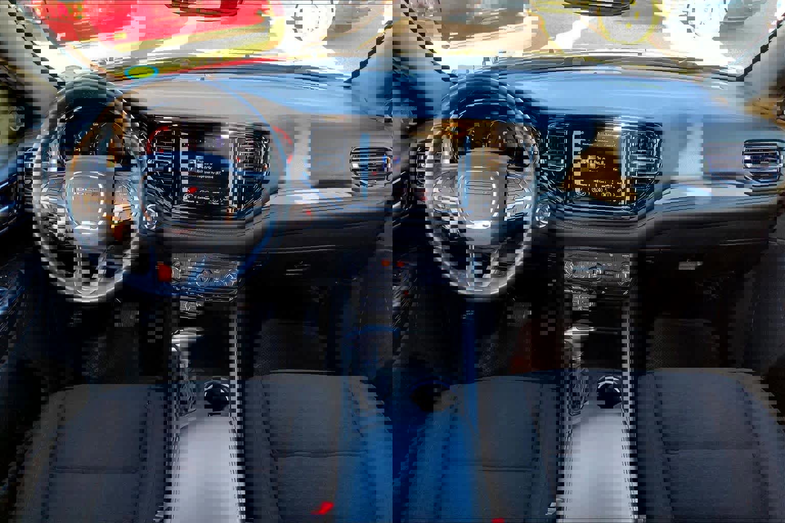 Used 2024 Dodge Durango SXT w/ 3rd Row Seating Group image 28