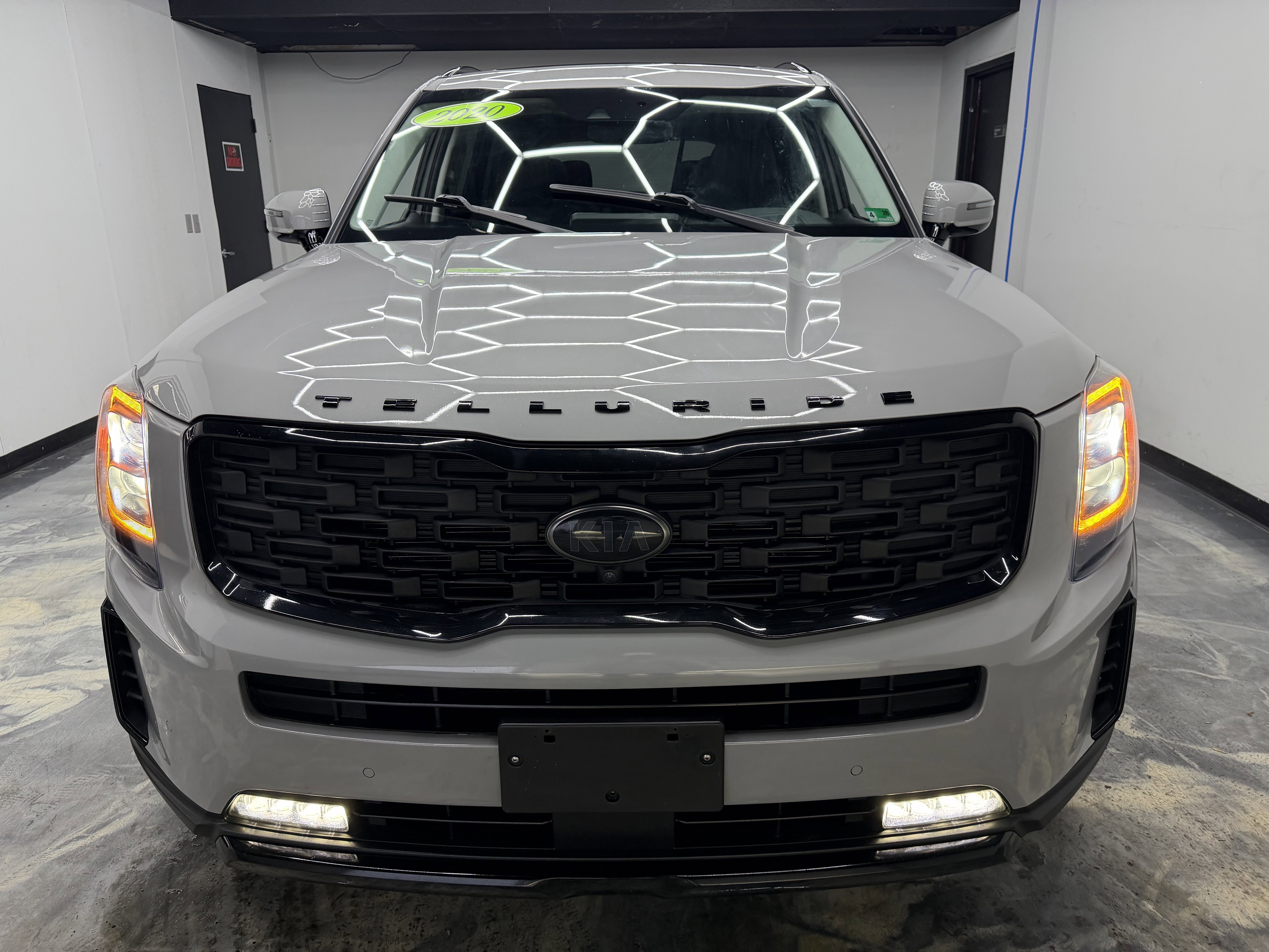 Used 2021 Kia Telluride SX w/ SX Prestige Package image 8