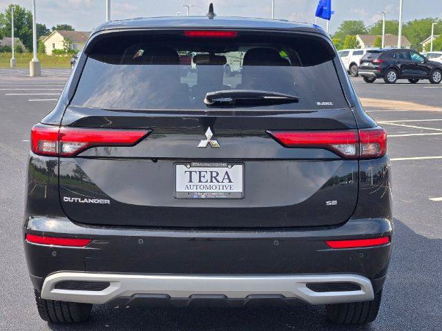 Used 2022 Mitsubishi Outlander SE AWD/4WD image 12