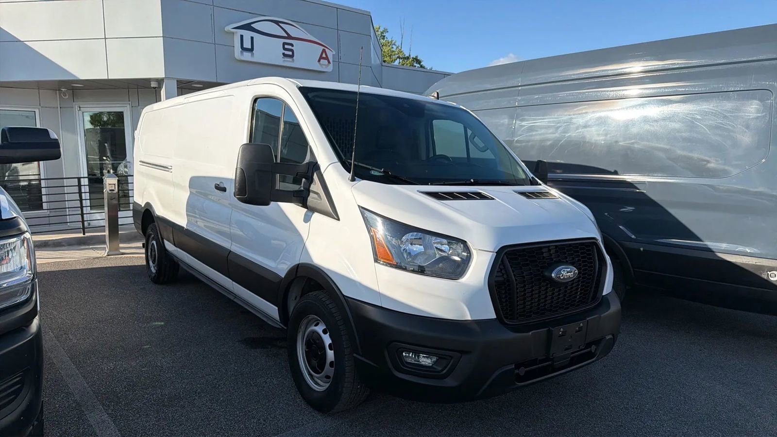 Used 2021 Ford Transit 250 Low Roof RWD image 5