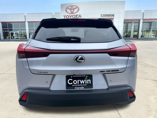 Used 2026 Lexus UX 300h AWD w/ Accessory Package (2T) image 7