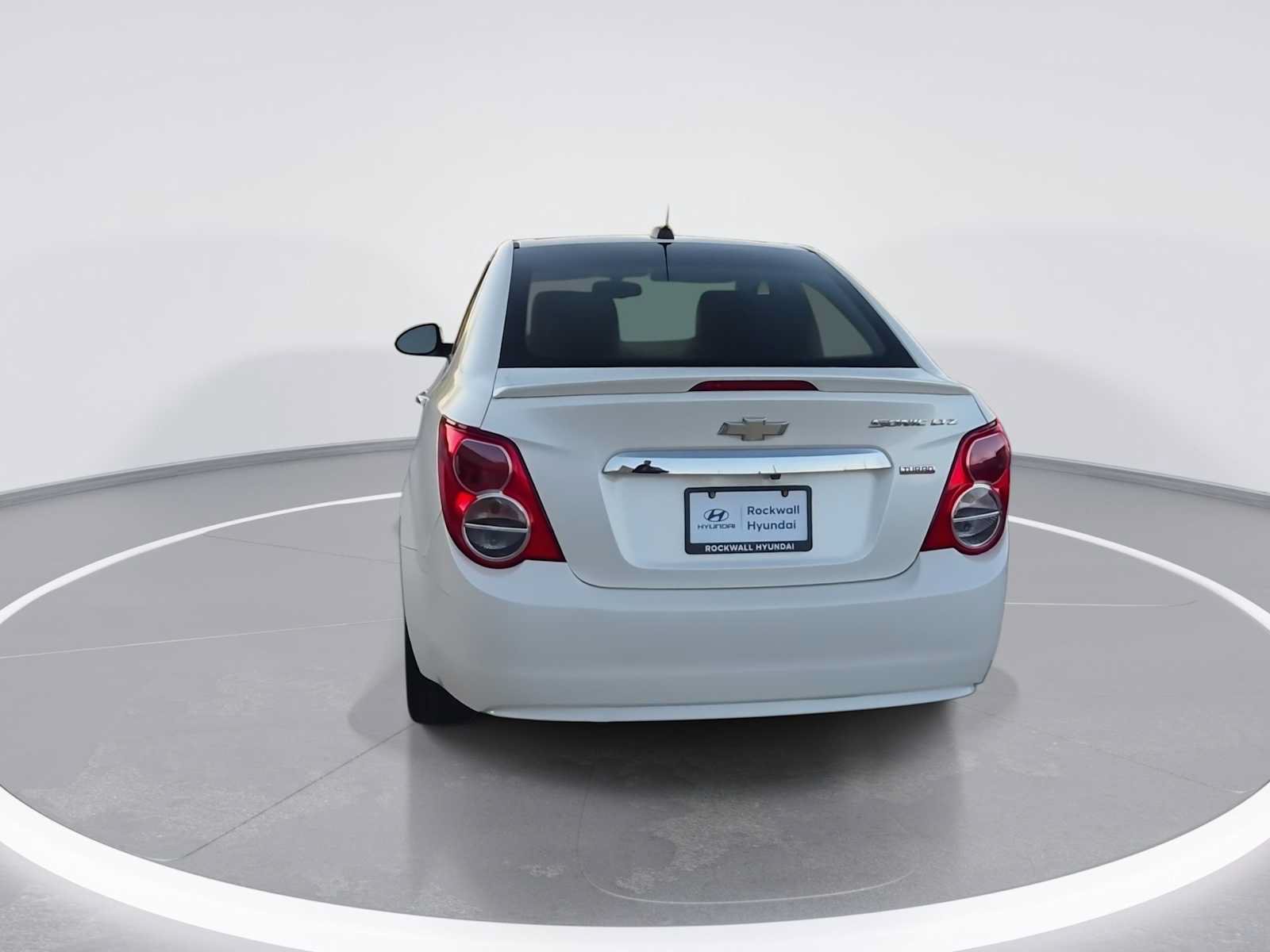 Used 2015 Chevrolet Sonic LTZ FWD image 7