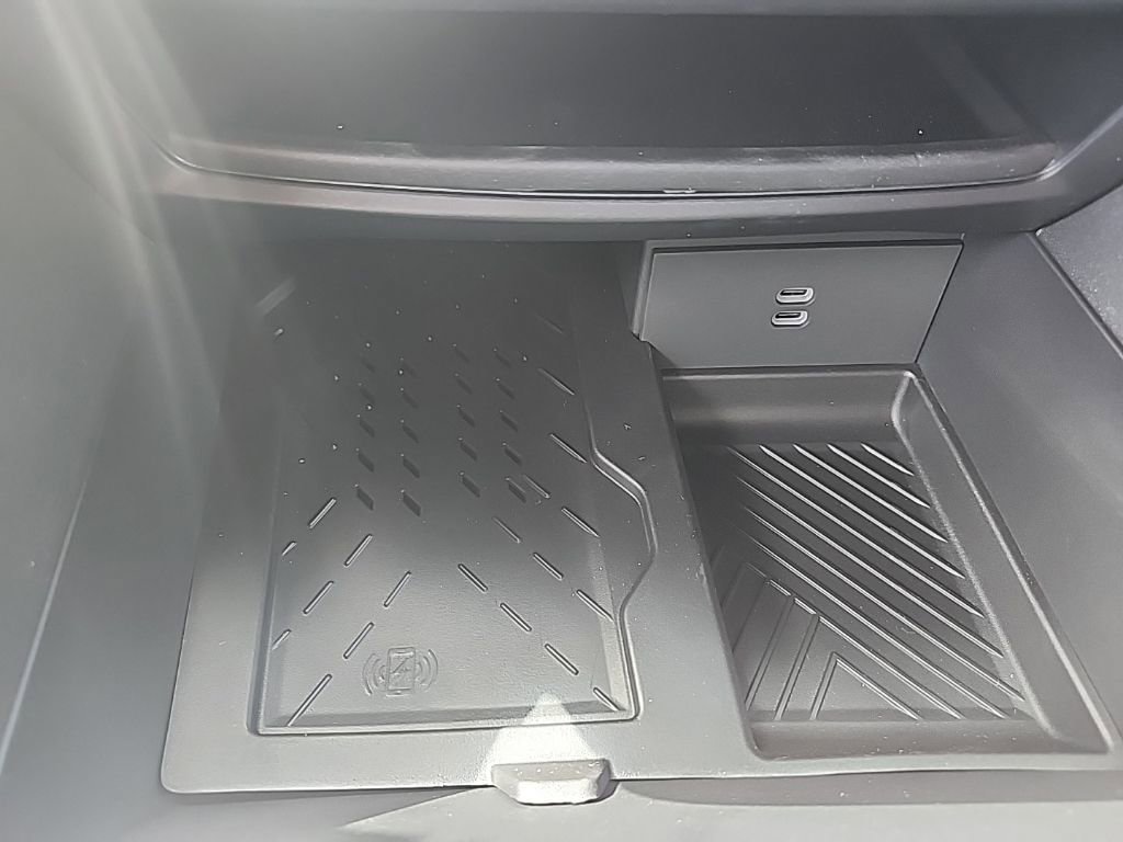 New 2026 Chrysler Pacifica Limited image 39