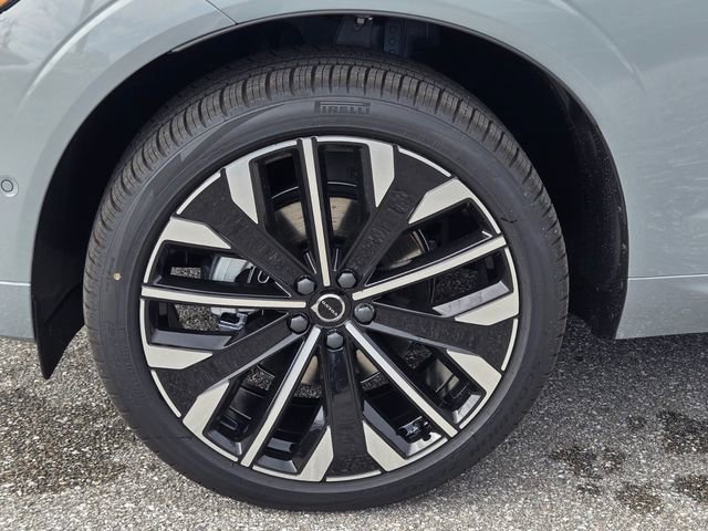 New 2026 Volvo XC60 B5 Ultra w/ Protection Package Premier image 12