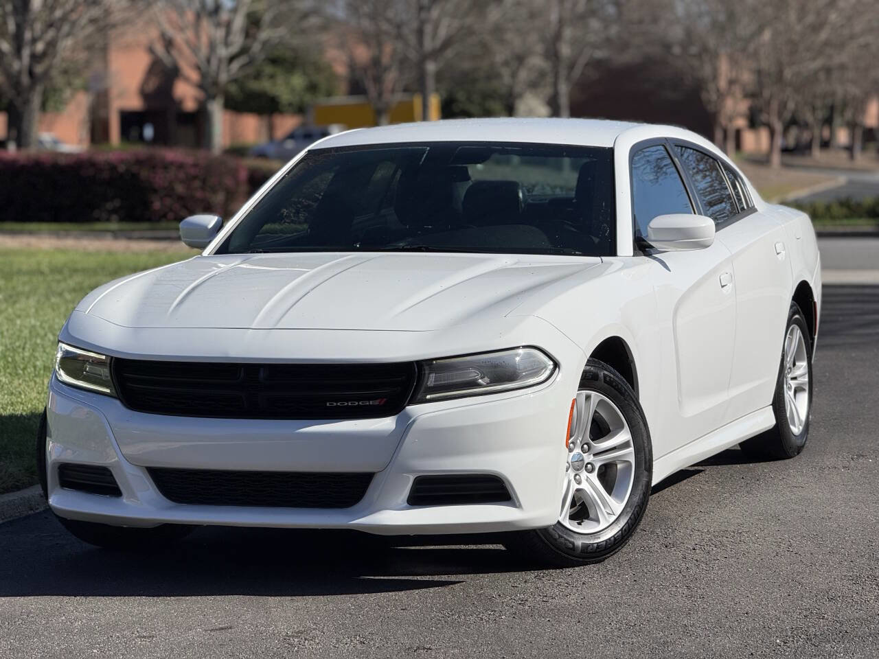 Used 2019 Dodge Charger SXT w/ Leather Interior Group image 1