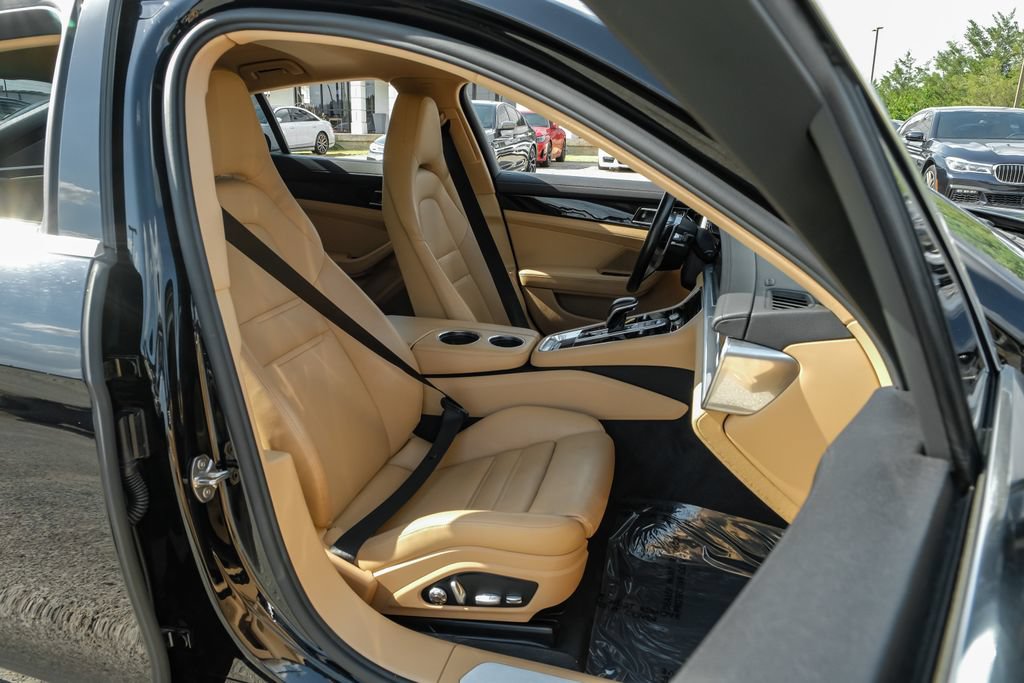 Used 2019 Porsche Panamera 4 AWD/4WD image 39
