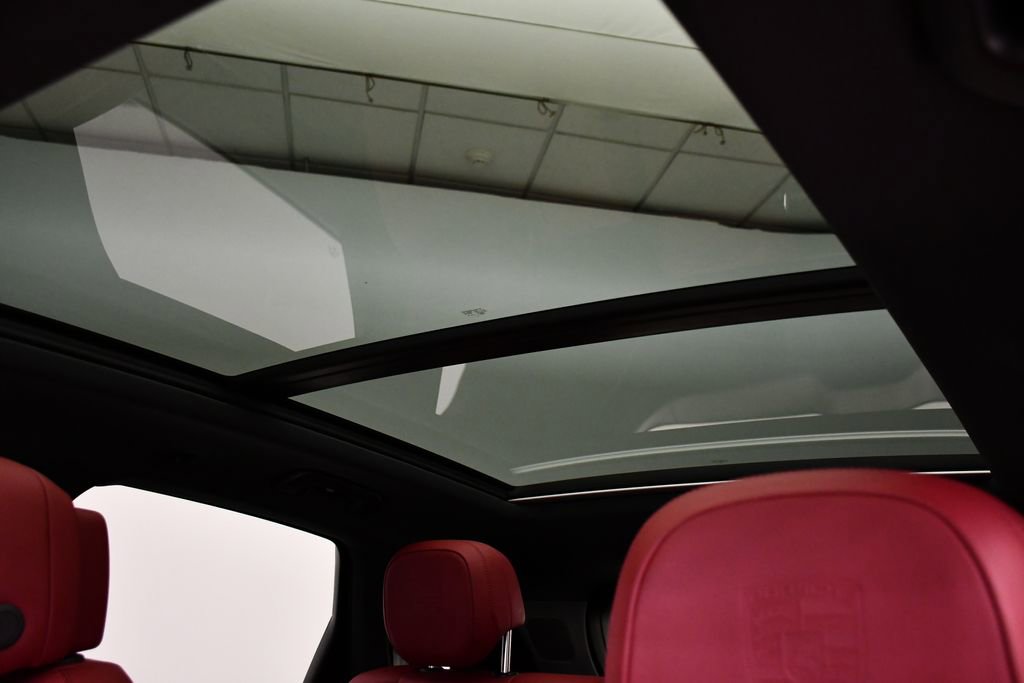 Used 2023 Porsche Cayenne image 20