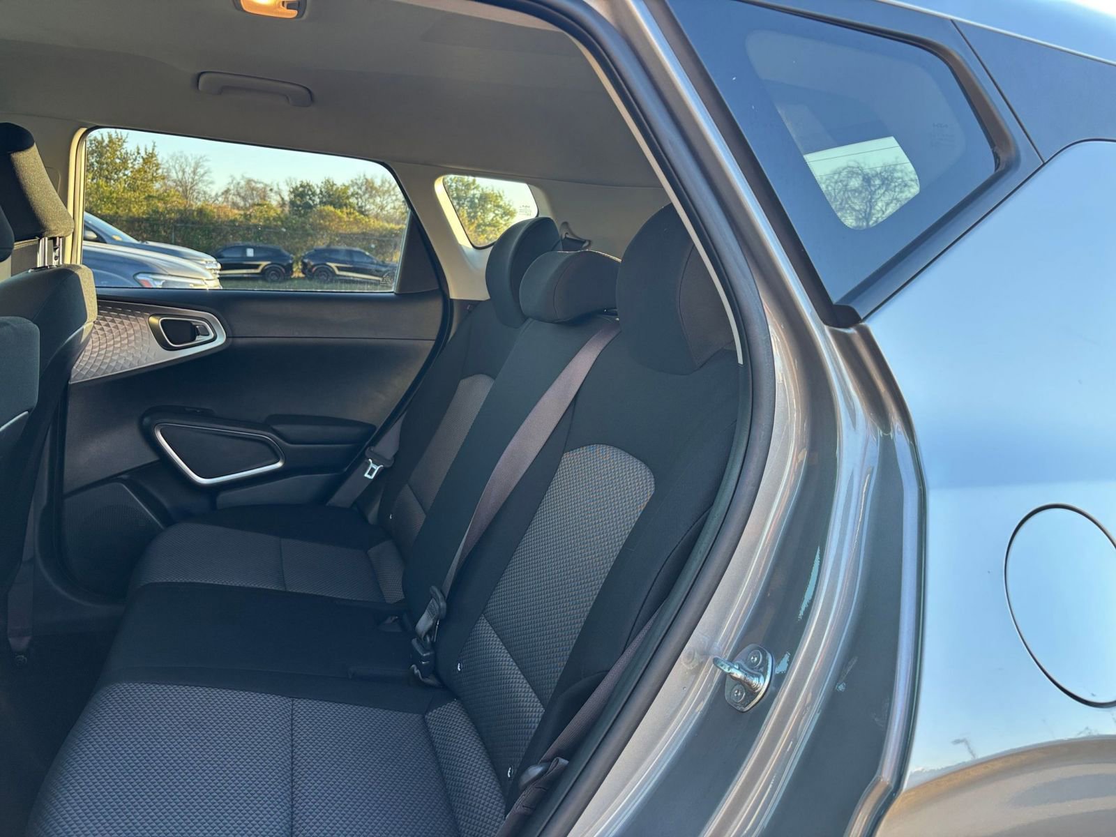 Used 2025 Kia Soul LX w/ LX Technology Package image 36