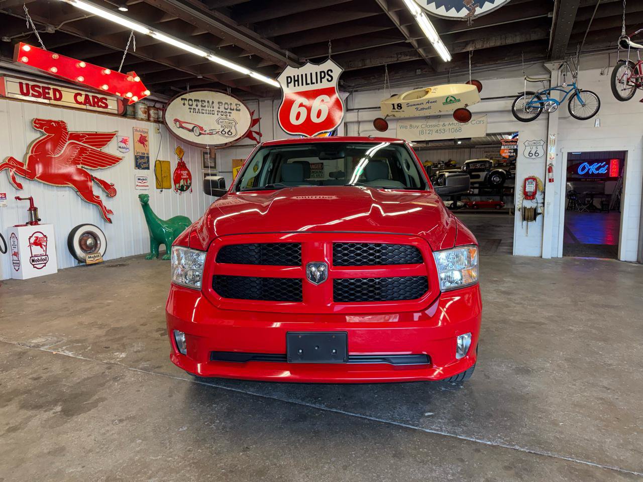 Used 2016 RAM 1500 Express w/ Popular Equipment Group AWD/4WD image 8
