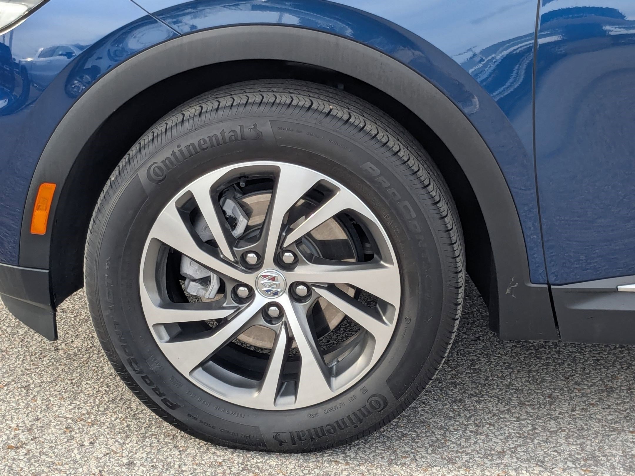 Used 2023 Buick Envision Essence image 11