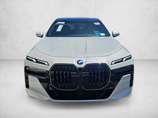 Used 2025 BMW 760i xDrive AWD/4WD video 2