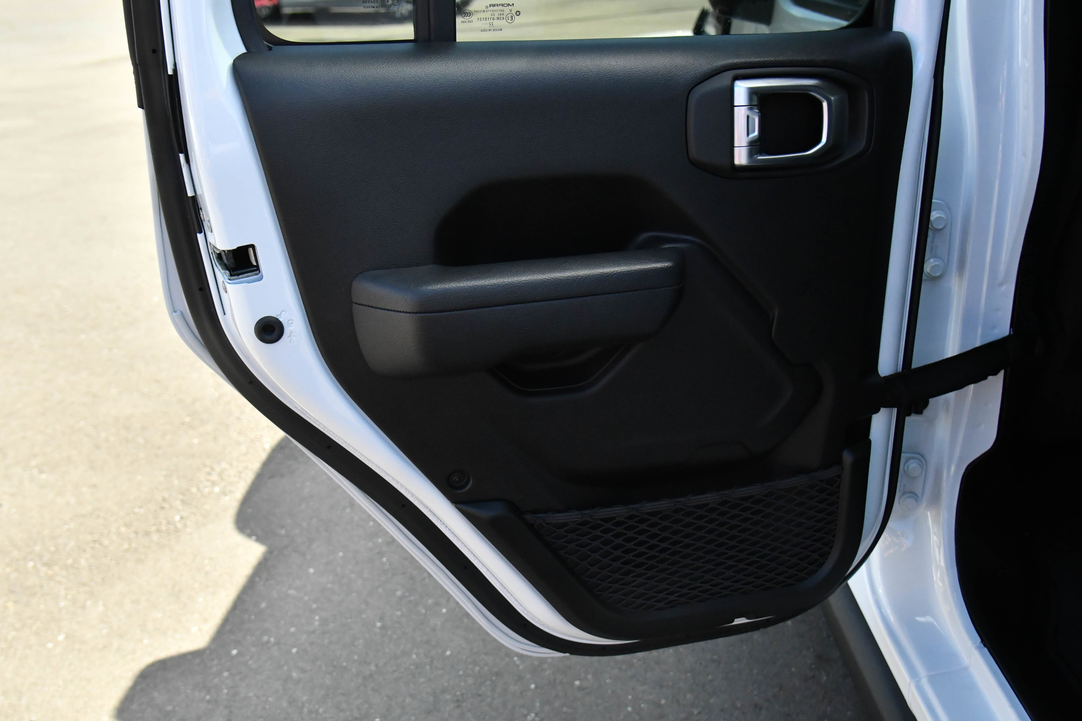 Used 2023 Jeep Wrangler Unlimited Rubicon 4xe w/ Steel Bumper Group image 38