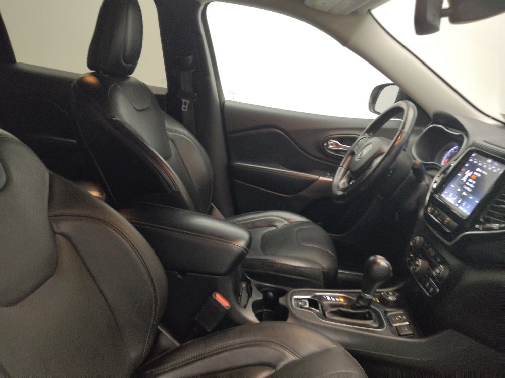 Used 2019 Jeep Cherokee Limited w/ Technology Group AWD/4WD image 21
