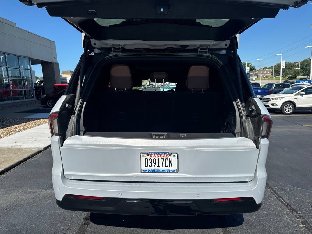 Used 2026 Lincoln Navigator Reserve AWD/4WD image 20
