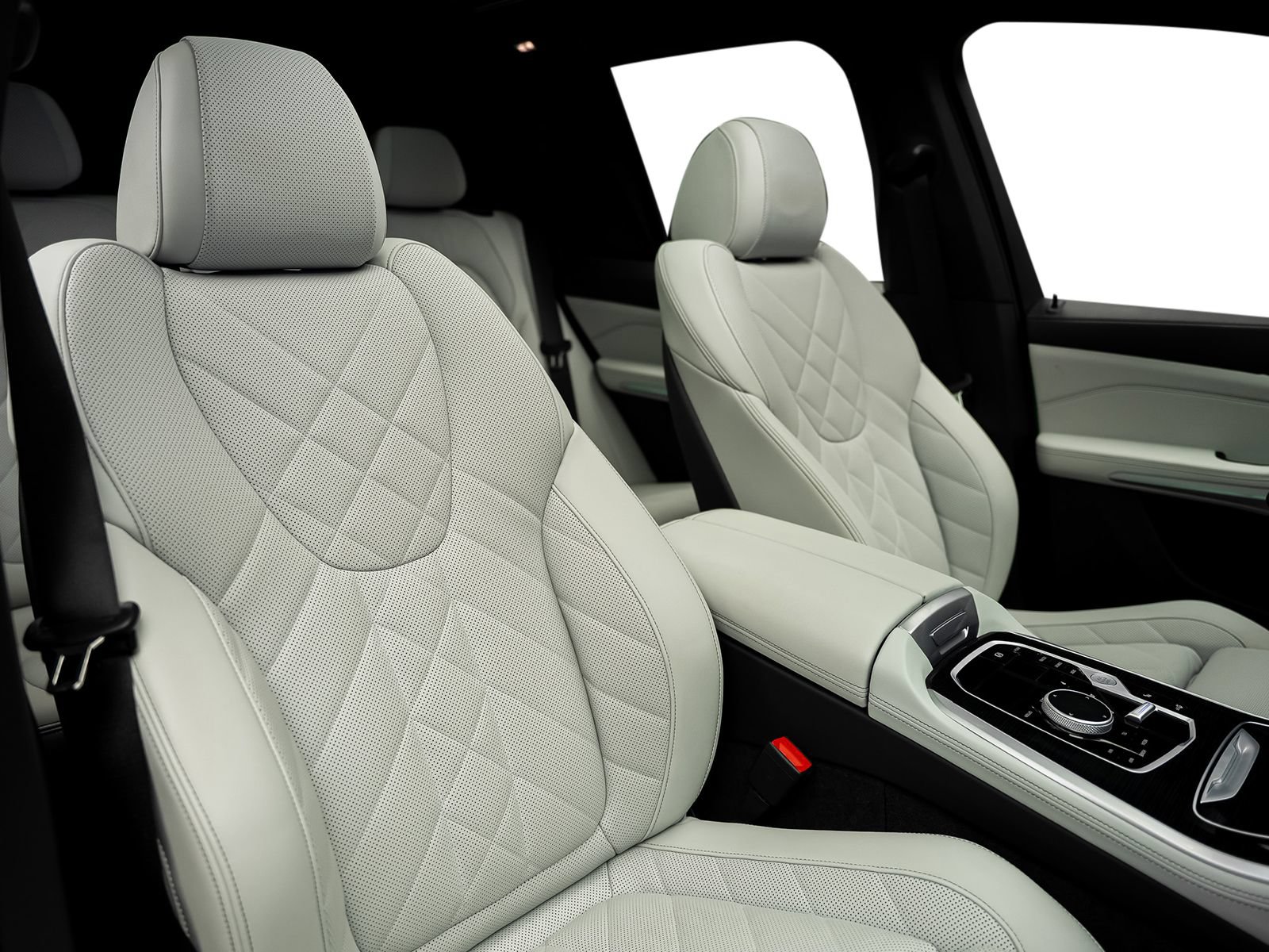 Used 2024 BMW X5 sDrive40i w/ M Sport Package RWD image 34