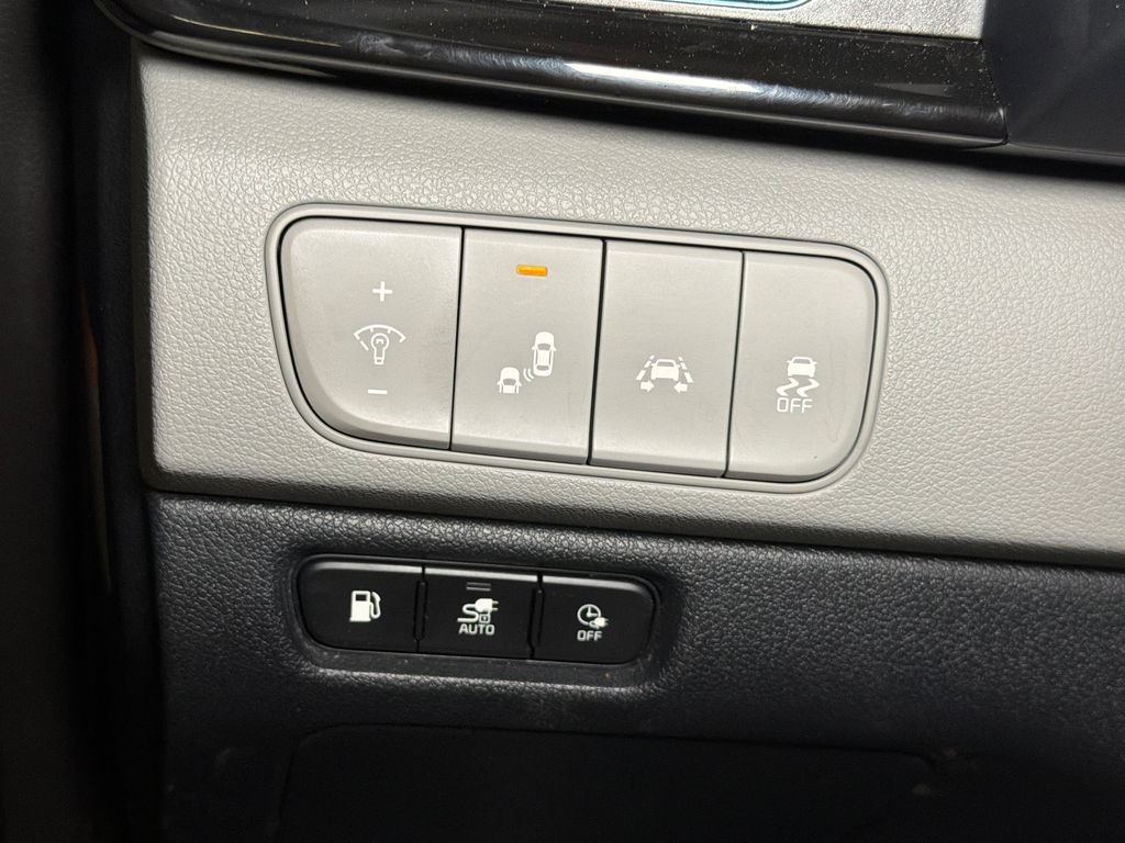 Used 2019 Kia Niro EX FWD image 21