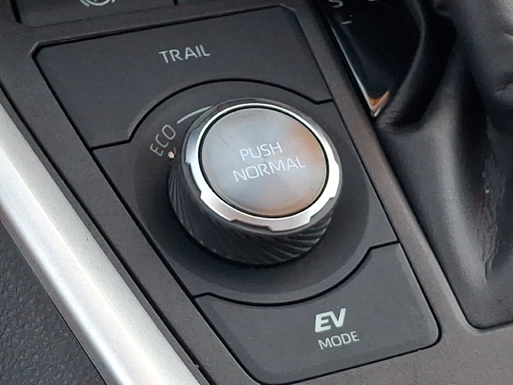 Certified 2023 Toyota RAV4 Limited AWD/4WD image 25
